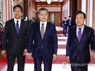 「今年最高の人物」に文在寅大統領　韓国世論調査