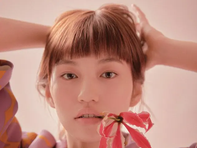 「Weki Meki」キム・ドヨン、清楚な美貌＋夢幻的なまなざしに視線集中（提供:OSEN）