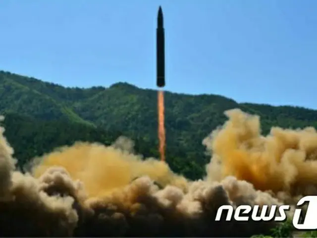 北朝鮮が現在、ミサイルと核開発が実験段階で、大量生産段階に移っており、2020年までに約100個の核弾頭を保有する可能性が提起された。（提供:news1）