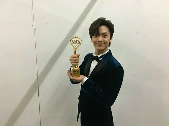 SBS「チプサブイルチェ」に出演中の「BTOB」ソンジェが、「2018 SBS芸能大賞」バラエティ部門の優秀賞を受賞した感想を明かした。（提供:news1）
