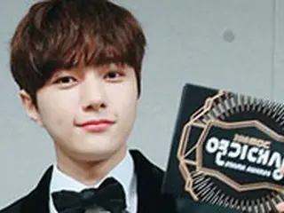 キム・ミョンス（INFINITEエル）、ファンミ終了後に「2018 MBC 演技大賞」のプレゼンターで登場…忙しい日常を公開