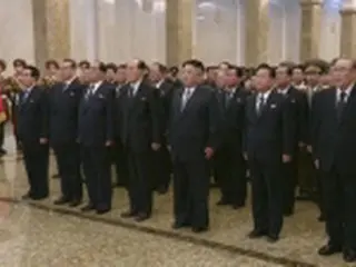 金正恩氏が錦繍山太陽宮殿参拝　新年初の公開活動