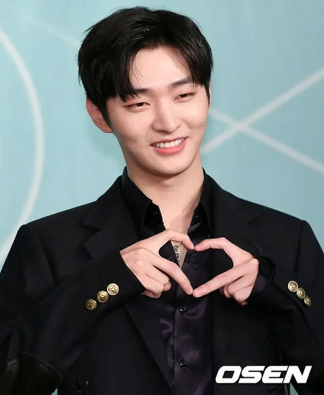 「Wanna One」の長男でありリーダーとして活動したユン・ジソンが、グループ解散後はソロ歌手としてデビューする。（提供:OSEN)