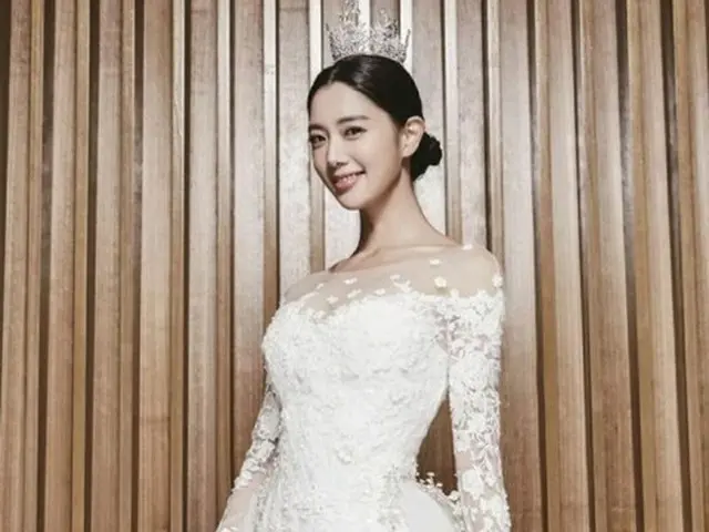 女優クララ、結婚後に初のメッセージ 「love you」（画像:OSEN）