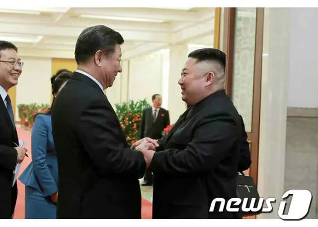 正恩氏乗せた列車、きょう午後に平壌到着か（画像は、中国訪問時の金正恩氏）