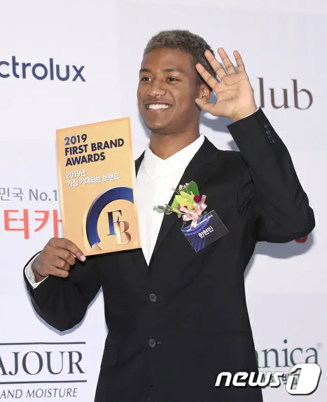 ”大人気ハーフモデル”モデル ハン・ヒョンミン、父も俳優デビューし親子共演へ（画像提供:news1）