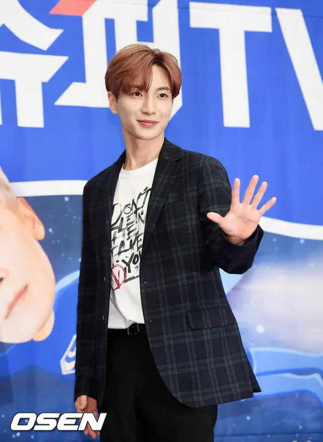 「SUPER JUNIOR」イトゥクがファンに謝罪の言葉を伝え、チリ公演のステージに立つことを約束した。（提供:OSEN）