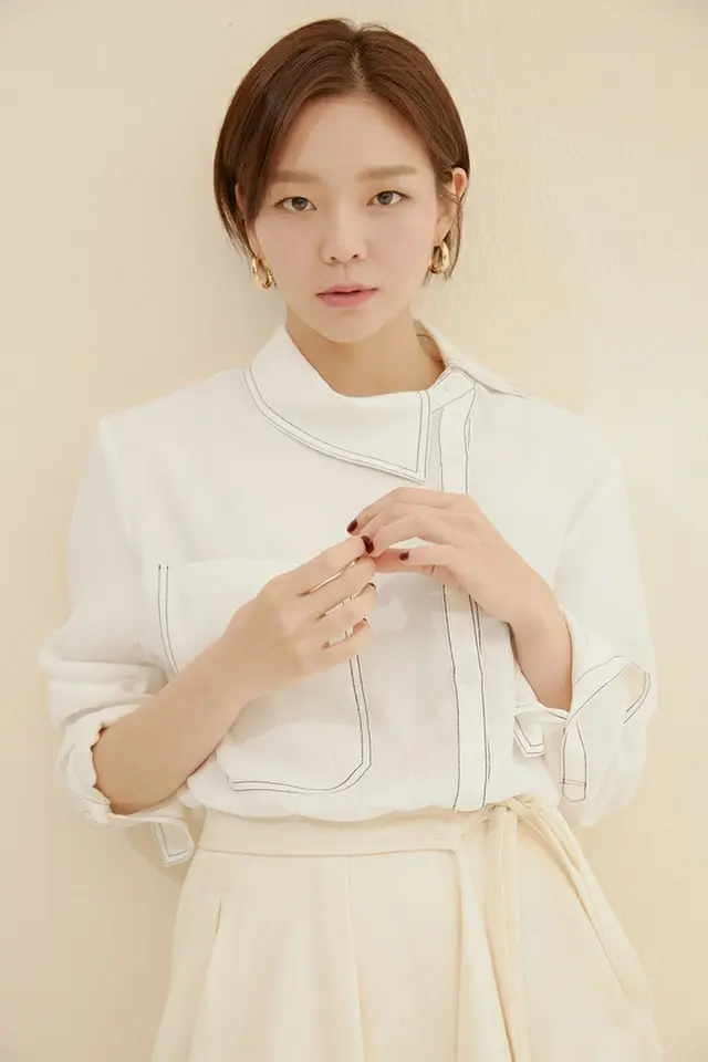 韓国ユニクロ、女性インナーウェアモデルに女優イ・ソムを抜てき（画像:news1）