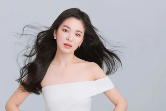 女優ソン・ヘギョ、再びロングヘア復活… ヘアスタイルに関係なく”女神”（画像:ソン・ヘギョ Instagram）