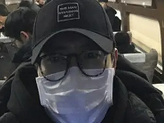 俳優イ・ビョンホン、映画「南山の部長たち」クランクアップを報告