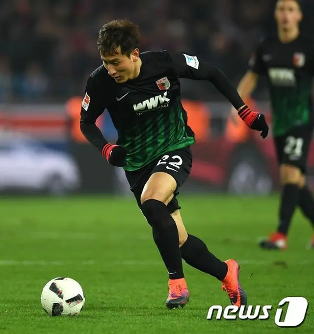＜サッカー＞チ・ドンウォン出場のアウクスブルク、イ・ジェソン所属のホルシュタイン下し8強へ