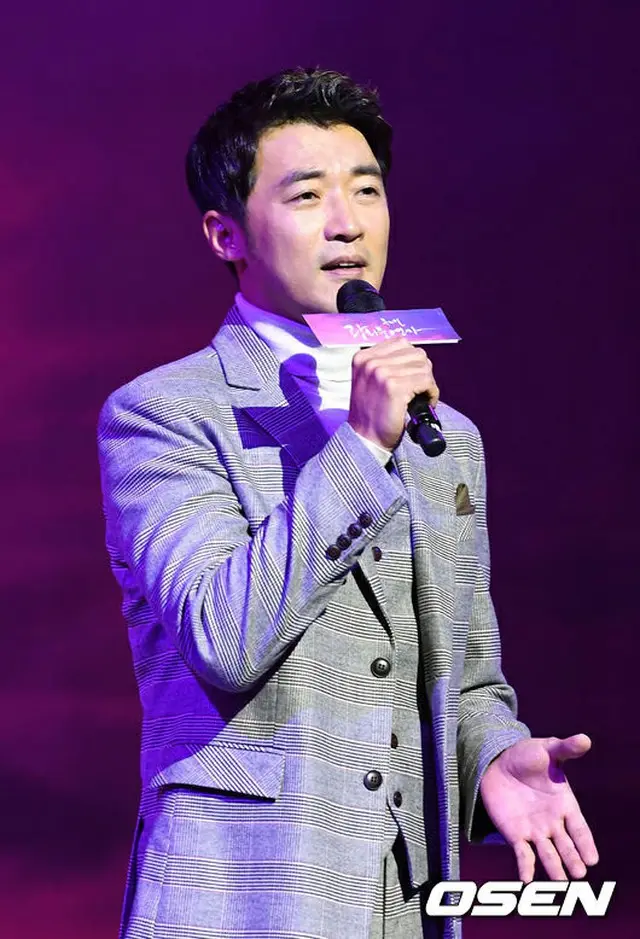 韓国俳優アン・ジェウク（47）が出演予定だったKBSのバラエティ番組「屋根部屋の問題息子」の収録がおこなわれていなかったことが明らかになった。（提供:OSEN）