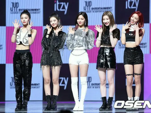 ”ガールズグループの名家”JYPから「ITZY」、ついにベール脱ぐ 「事務所の名声に傷をつけぬよう努力」
