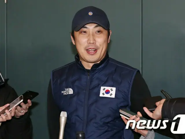 ショートトラック韓国代表監督「逆境乗り越えたシム・ソクヒ、とても立派な選手」（提供:news1)