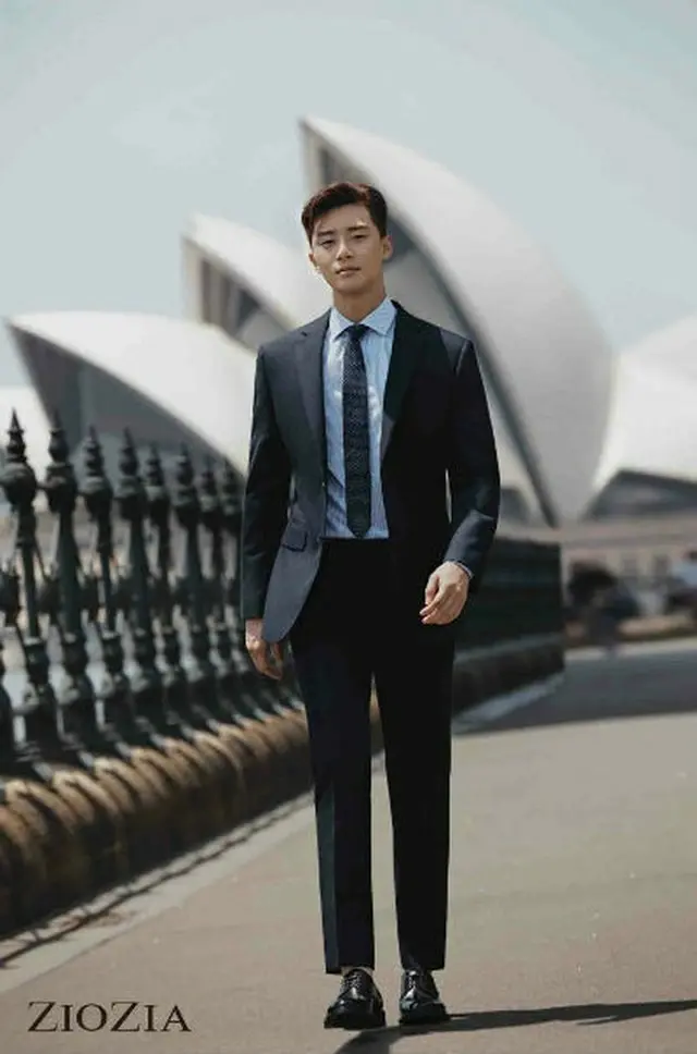 韓国俳優パク・ソジュンのオーストラリア・シドニーで撮影されたグラビアが電撃公開された。（写真提供:OSEN）