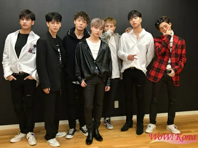 「iKON」左からCHAN、SONG、BOBBY、JAY、DK、JU-NE、B.I