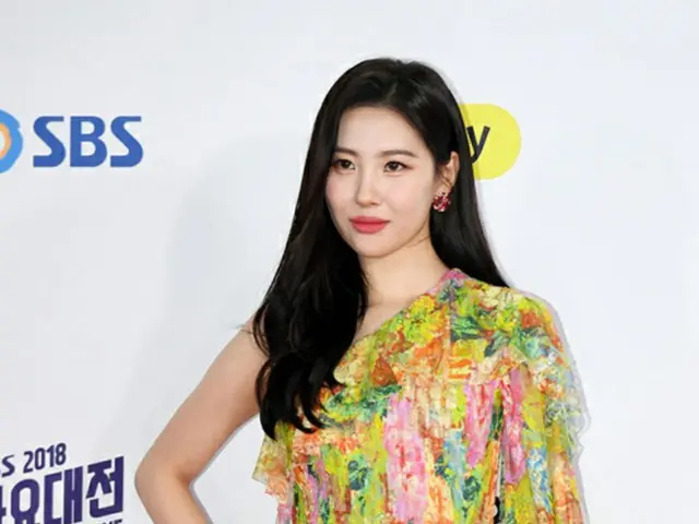 韓国歌手ソンミ（元Wonder Girls）側の関係者が、ライブ配信中にソンミが突然涙を流したことについて立場を明らかにした。（提供:OSEN）