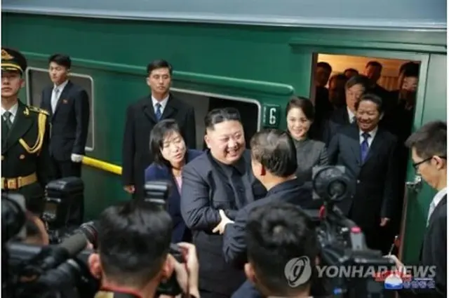 １月に専用列車で中国に到着した金正恩氏＝（聯合ニュース）