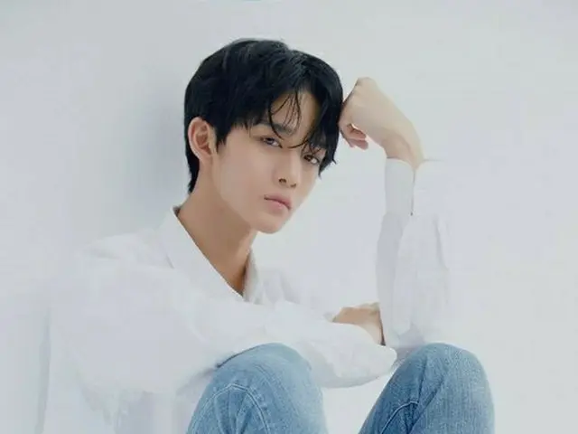 アイドルグループ「Wanna One」出身のペ・ジンヨン（ジニョン）がことし上半期、個人活動を行った後、下半期からグループ「C9BOYZ」（仮称）でデビューする。（提供:OSEN）