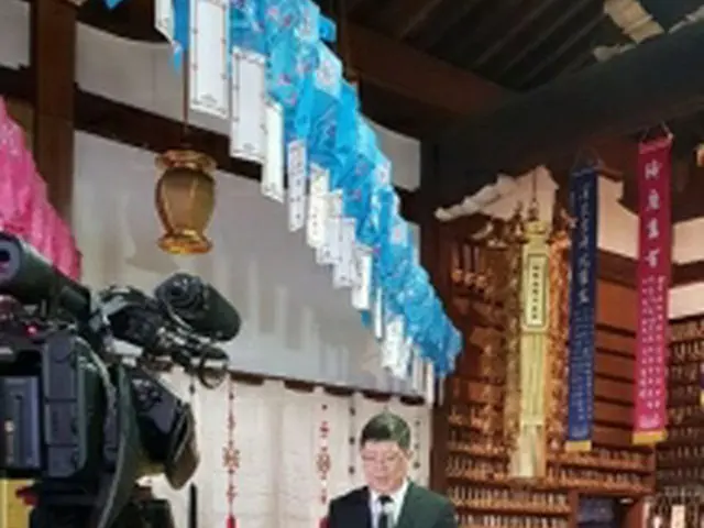 追悼の辞を述べる金弘傑氏（民和協提供）＝（聯合ニュース）