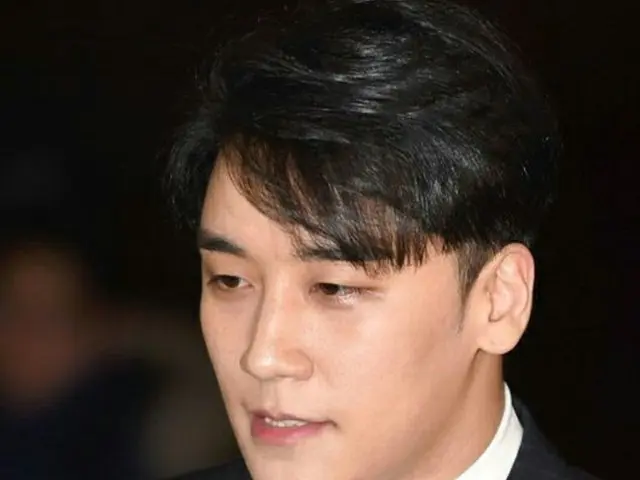 韓国ボーイズグループ「BIGBANG」メンバーのV.I（スンリ、28）が、27日午後9時に自ら警察に出頭した。（提供:OSEN）