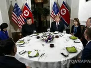 米朝首脳　再会談１日目を終了