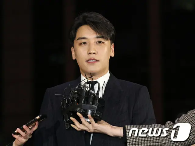 V.I（BIGBANG）の入隊、状況に応じて「延期の可能性もあり」＝兵務庁（画像提供:news1）