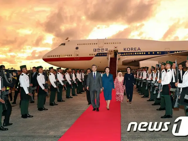 韓国大統領府人、ブルネイ王妃と親交…「未来はアジアのもの」