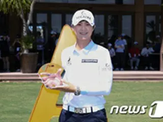 女子ゴルフ世界ランキング1位のパク・ソンヒョン、社会福祉共同募金会に1億ウォン寄付