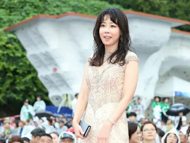 女優イ・メリ、政・財界関係者からの酒の席強要を告発へ…故チャン・ジャヨン事件再捜査受け