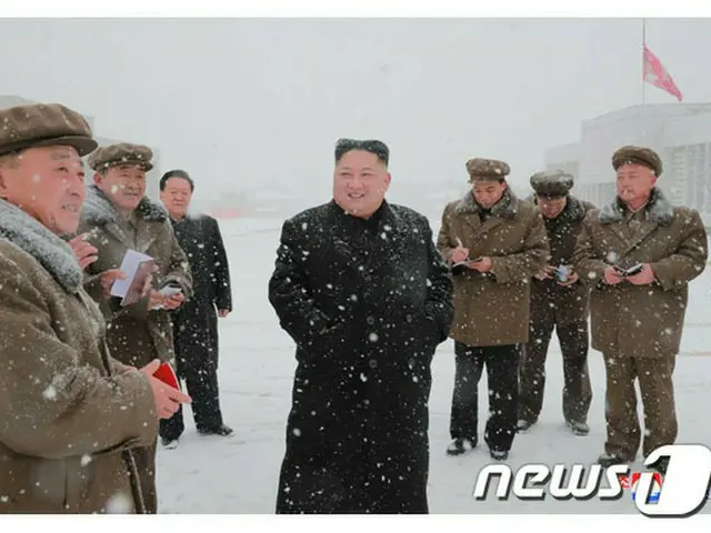 金正恩氏、6か月ぶりの現場視察＝三池淵郡の建設現場訪問
