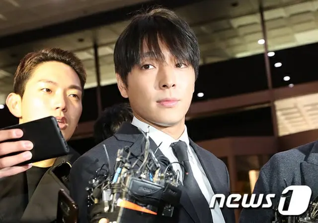 韓国バンド「FTISLAND」元メンバーのチェ・ジョンフン（29）が、性的暴行をされたと主張している女性を脅迫容疑で告訴した。（提供:news1）