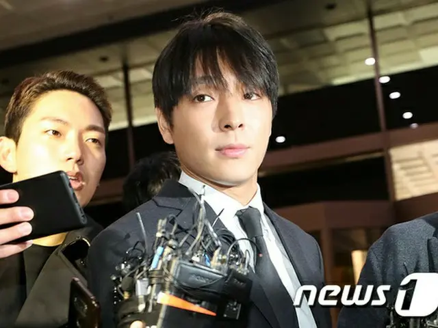 韓国バンド「FTISLAND」元メンバーのチェ・ジョンフン（29）が、性的暴行をされたと主張している女性を脅迫容疑で告訴した。（提供:news1）