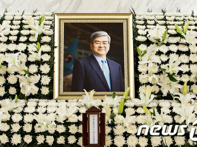 “ナッツ姫・水かけ姫の父”故趙亮鎬 大韓航空会長の遺体、韓国に到着