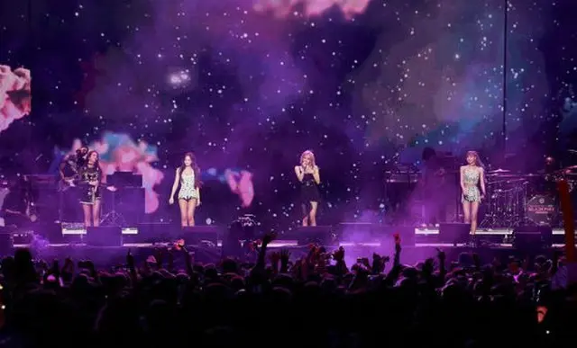 「BLACKPINK」が世界最大の音楽フェス「コーチェラバレー・ミュージック＆アートフェスティバル」のステージに立ち、米国で強烈な印象を残した。（提供:OSEN）