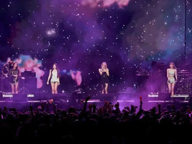 「BLACKPINK」が世界最大の音楽フェス「コーチェラバレー・ミュージック＆アートフェスティバル」のステージに立ち、米国で強烈な印象を残した。（提供:OSEN）