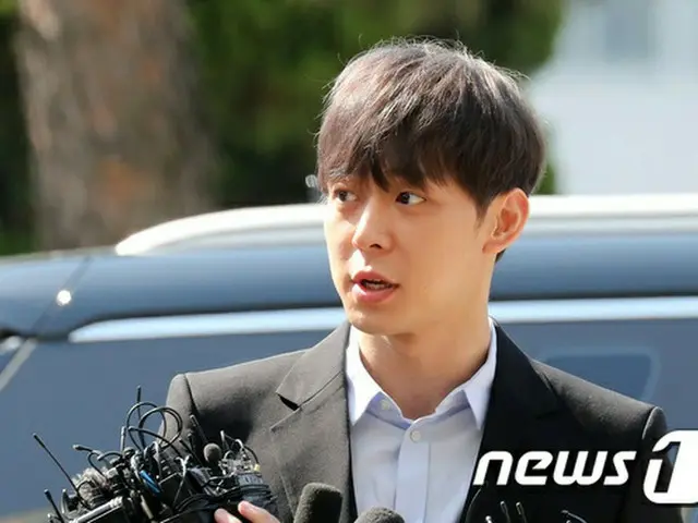 韓国歌手兼俳優のパク・ユチョン（JYJ、32）が、覚せい剤使用容疑で警察の調べを受けている中、体毛のほとんどが除毛されていた疑惑が浮上し、証拠隠滅の意図が疑われている。（提供:news1）