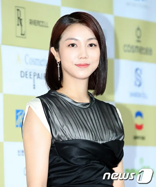 韓国女優キム・オクビンがドラマ「アスダル年代記」の撮影中に鼻骨を骨折したことがわかった。（提供:news1）