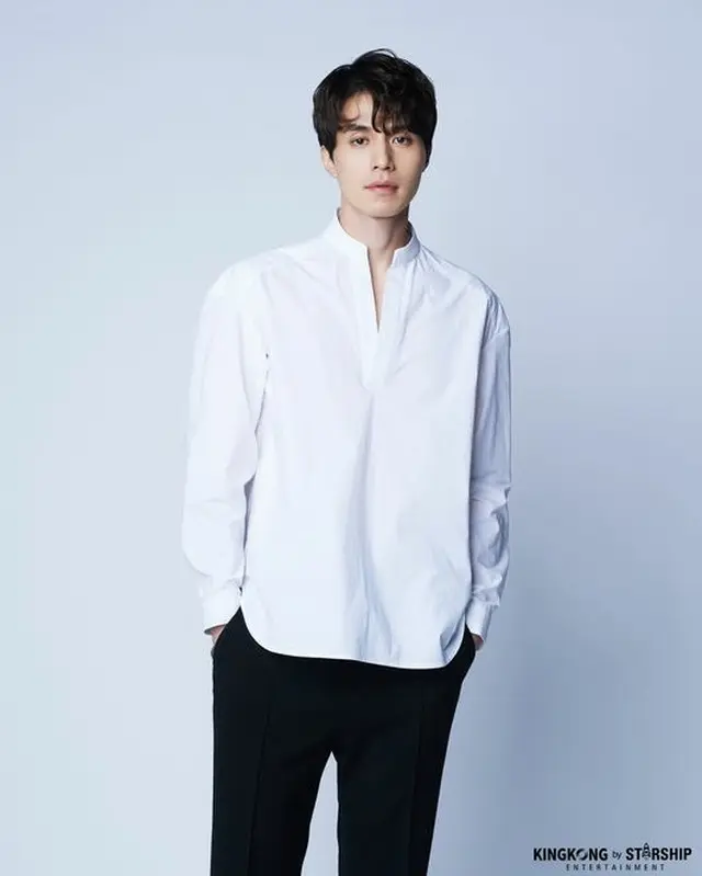俳優イ・ドンウク、俳優初のNAVER Vファンシップをオープン（画像:OSEN）