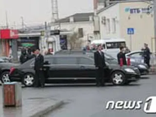 正恩氏、ウラジオストクに到着＝厳戒態勢の中、特別列車を下車