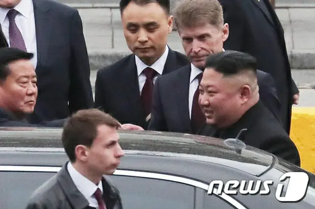 正恩氏、ウラジオストクを特別列車で出発…帰国の途