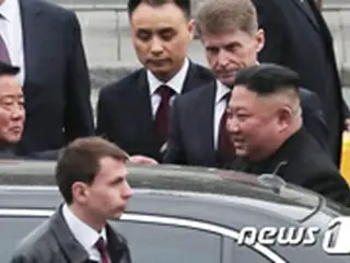 正恩氏、ウラジオストクを特別列車で出発…帰国の途
