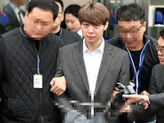 【速報】ユチョン（JYJ）、令状実質審査終え拘置所へ移送…手は拘束