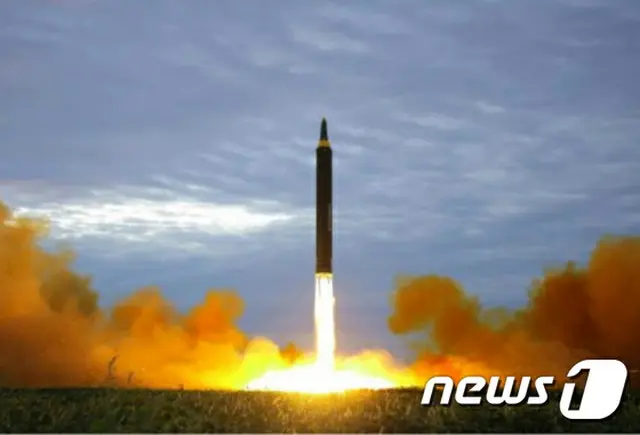 当初韓国合同参謀本部は、“短距離ミサイル”をと発表したが“短距離飛翔体”に修正発表した。（写真は過去のもの/提供:news1）