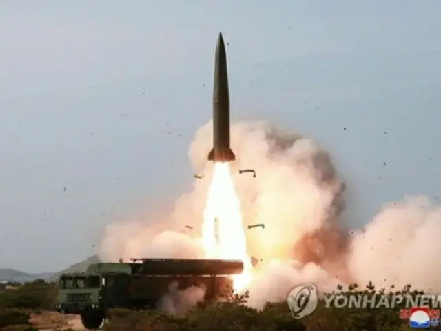 北朝鮮が４日に実施した火力打撃（攻撃）訓練＝（朝鮮中央通信＝聯合ニュース）