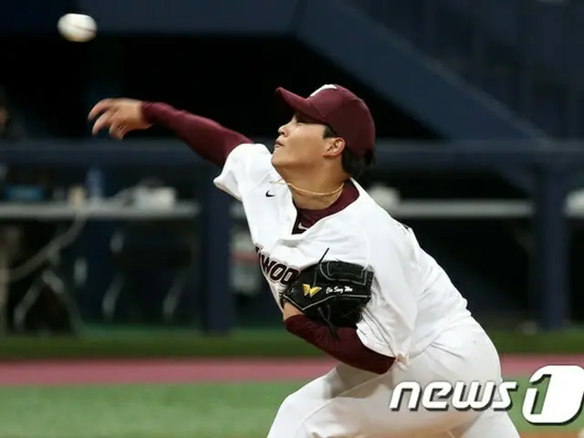 ＜韓国プロ野球＞キウム・ヒーローズのチョ・サンウ、2019KBOリーグ最高球速を再び更新（提供:news1）