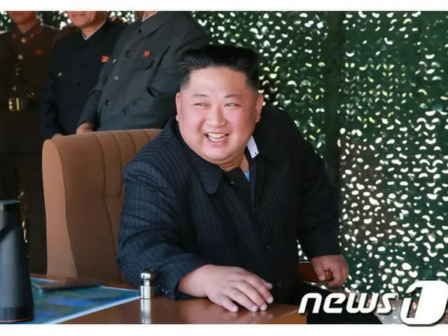北メディア、金正恩氏の「火力打撃訓練」立ち合いを報道（提供:news1）