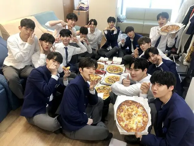 韓国俳優イ・ドンウクが、「PRODUCE X 101」出演の練習生たちを応援した。（提供:OSEN）