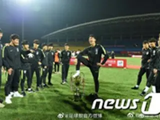 優勝トロフィー”踏みつけ”物議の韓国サッカーU-18、中国サッカー協会がAFCに報告書提出へ