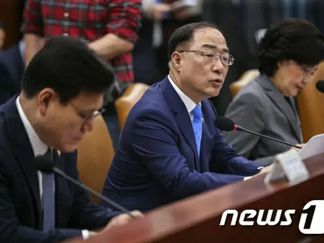 韓国政府、「輸出6か月連続減少予想…全省庁の輸出支援に総力」
